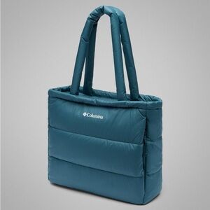Columbia Pike Lake™ II Tote - Everblue